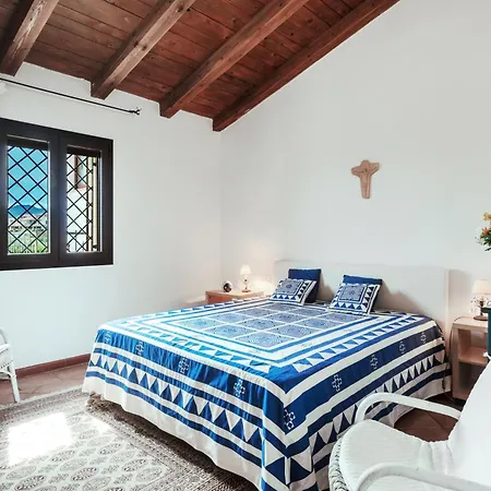 Casa de Férias Caposchiera A 150m Dal Mare